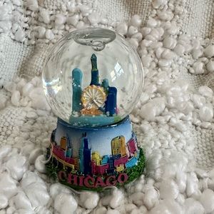 Chicago Glass Snow Globe - gifts, holiday gift, trinket
